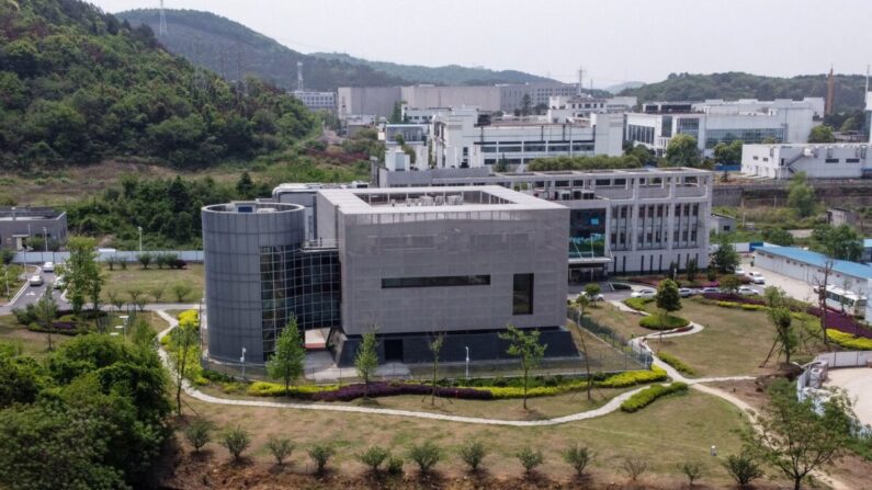 Une vue aérienne présente le laboratoire P4 de l'Institut de virologie de Wuhan, à Wuhan, dans la province chinoise du Hubei (centre), le 17 avril 2020. (Hector Retamal/AFP via Getty Images)