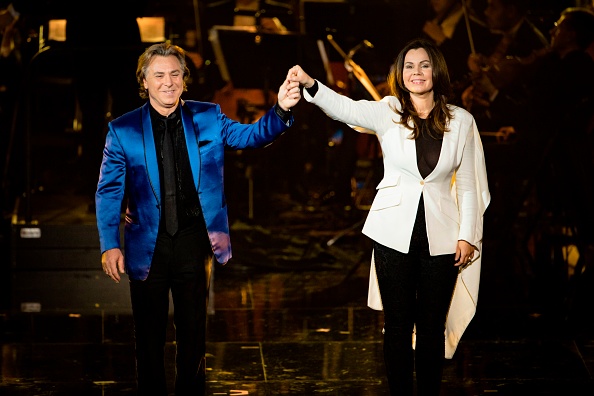 Le ténor français Roberto Alagna et son épouse la soprano polonaise Aleksandra Kurzak, le 13 février 2019. (GEOFFROY VAN DER HASSELT/AFP via Getty Images)