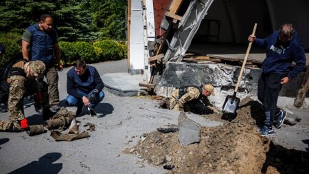 En Ukraine, une enquête pour « crimes de guerre » dans le parc Gorki de Kharkiv