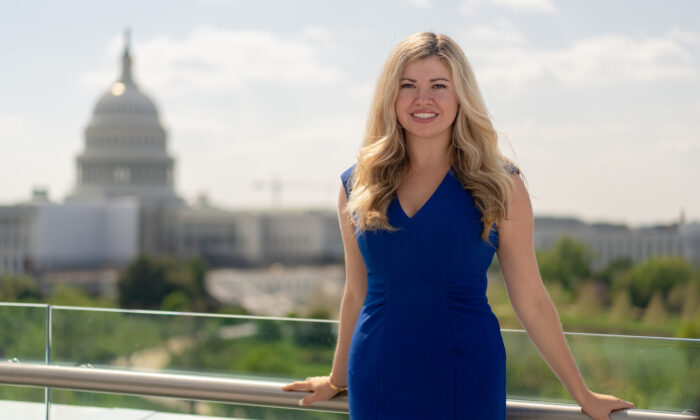 Natalie Winters, journaliste d'investigation au National Pulse, à Washington le 27 avril 2022. (York Du/Epoch Times)