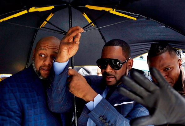 Le chanteur de R&B  R. Kelly. (Photo : JOSHUA LOTT/AFP via Getty Images)