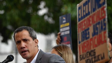 Venezuela: le chef de l’opposition Guaido se dit victime d’une agression