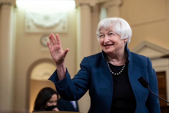 La secrétaire au Trésor des États-Unis, Janet Yellen, au Capitole le 8 juin 2022 à Washington, DC. Lors d'une audition au Sénat mardi, Mme Yellen a déclaré aux sénateurs qu'elle s'attendait à ce que l'inflation reste élevée.(Photo : Drew Angerer/Getty Images)