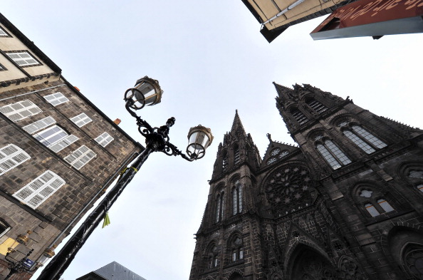 La cathédrale de Clermont-Ferrand.   (THIERRY ZOCCOLAN/AFP via Getty Images)