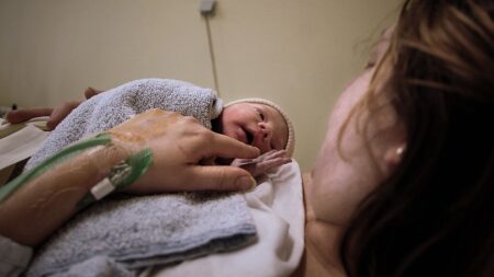 Émotion à Chartres: deux sœurs accouchent le même soir dans la maternité où elles-mêmes sont nées