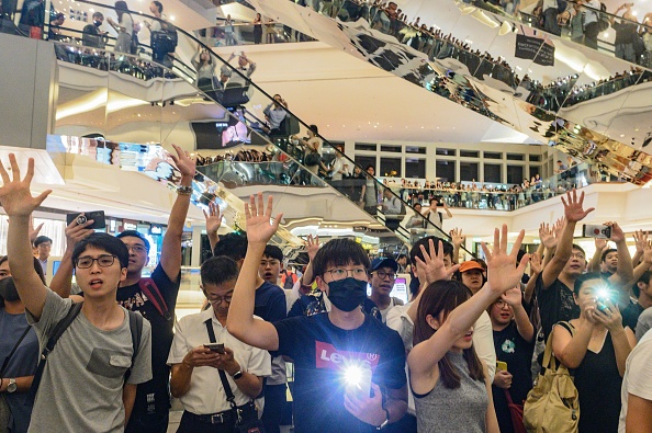 À Hong Kong le 18 septembre 2019, les manifestations en faveur de la démocratie se poursuivent. Photo de Philip FONG / AFP via Getty Images.