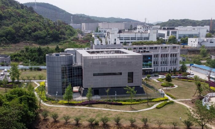 Une vue aérienne du laboratoire P4 de l'Institut de virologie de Wuhan, à Wuhan, dans la province chinoise du Hubei (centre), le 17 avril 2020. (Hector Retamal/AFP via Getty Images)