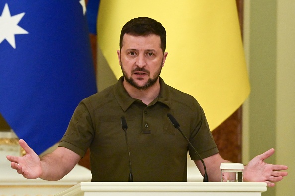 Le président ukrainien Volodymyr Zelensky, la suite d'une réunion à Kiev le 3 juillet 2022. Photo de Miguel MEDINA / AFP via Getty Images.