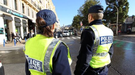 Nouveaux incidents violents à Givors : le maire écologiste envisage d’armer sa police municipale