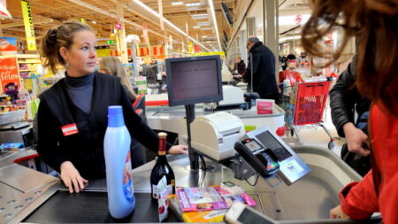 « On va tous vous brûler et vous tuer ! »: l’éditorialiste Gabrielle Cluzel menacée dans un supermarché devant ses enfants