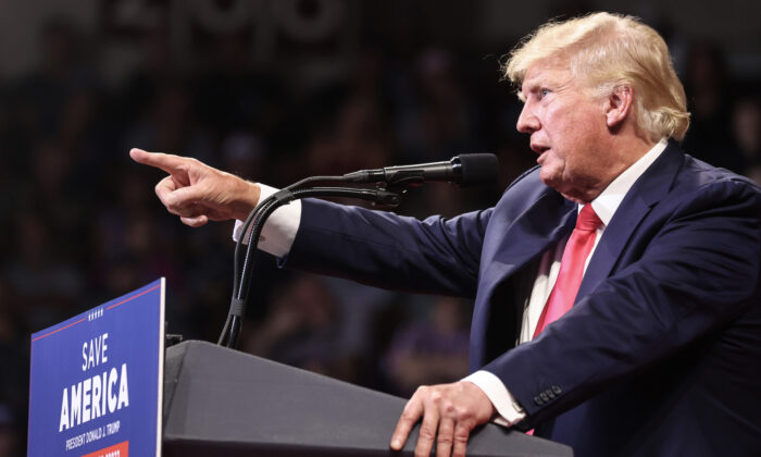 Donald Trump lors d’un rassemblement de soutien aux candidats républicains de l'Arizona, à Prescott Valley, le 22 juillet 2022. (Mario Tama/Getty Images)