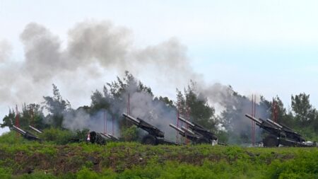 Taïwan organise des exercices militaires et accuse Pékin de préparer une invasion