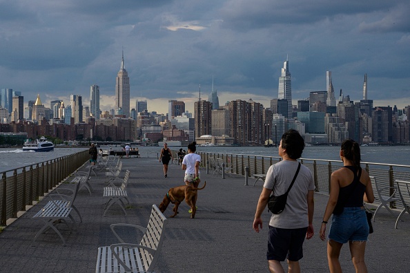 "La détection du virus de la polio dans des échantillons d'eaux usées de la ville de New York est inquiétante, mais pas surprenante", a déclaré dans un communiqué Mary Bassett, une responsable sanitaire de l'Etat. (Photo : ANGELA WEISS/AFP via Getty Images)