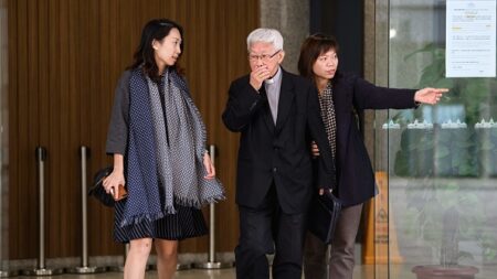 Hong Kong: un cardinal jugé pour un fonds d’aide aux manifestants pro-démocratie