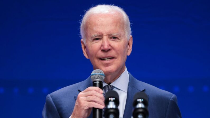 Le président américain Joe Biden s'exprime lors de la Conférence de la Maison Blanche sur la faim, la nutrition et la santé au Ronald Reagan Building à Washington, DC, le 28 septembre 2022. (Photo by OLIVER CONTRERAS/AFP via Getty Images)