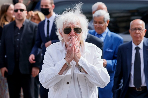 Le chanteur français Hugues Aufray à Paris, le 10 septembre 2021. (THOMAS SAMSON/AFP via Getty Images)