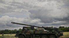 Guerre en Ukraine: la France envisage de livrer de nouveaux canons Caesar aux forces de Kiev