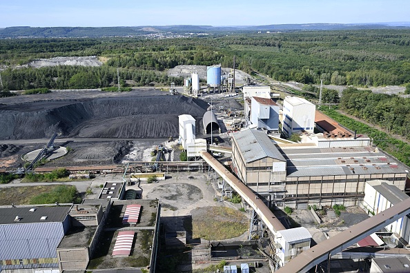 La centrale thermique Emile-Huchet, centrale à cycle combiné, située à Saint-Avold et Carling, en Moselle. (FREDERICK FLORIN/AFP via Getty Images)