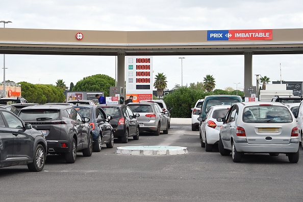 station-service Carrefour.  (SYLVAIN THOMAS/AFP via Getty Images)