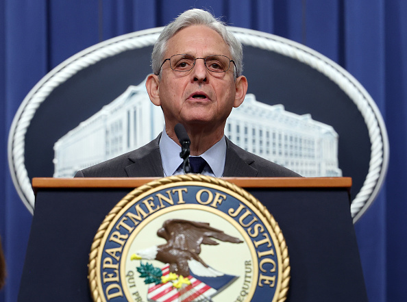 Le procureur général des États-Unis, Merrick Garland, s'exprime lors d'une conférence de presse au ministère de la Justice des États-Unis, le 24 octobre 2022 à Washington, DC. (Photo : Kevin Dietsch/Getty Images)