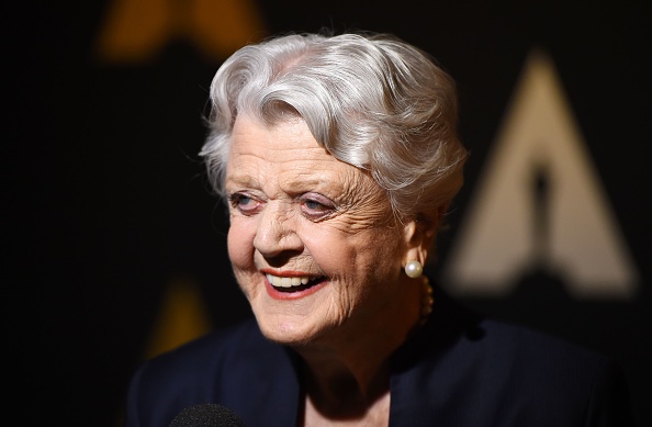 La comédienne Angela Lansbury à l'Academy of Motion Picture Arts and Sciences (AMPAS) à Beverly Hills, en Californie,  le 9 mai 2016.  (Photo : ROBYN BECK/AFP via Getty Images)