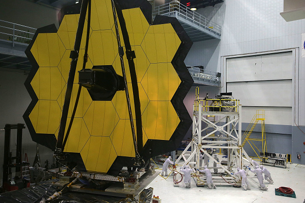 Le télescope spatial James Webb au Goddard Space Flight Center de la NASA à Greenbelt, dans le Maryland.  (Photo : Alex Wong/Getty Images)