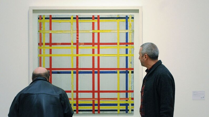 Le tableau "New York City 1" (1941) de l'artiste néerlandais Piet Mondrian au Museum Ludwig de Cologne.(Crédit photo HENNING KAISER/DDP/AFP via Getty Images)