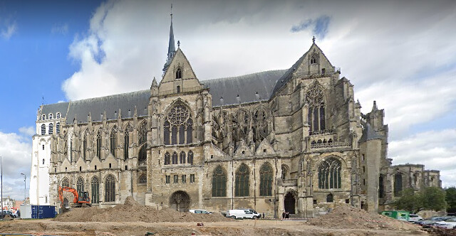 Basilique de Saint-Quentin - Google maps