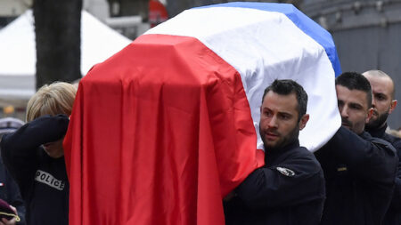 Policier tué à Bron en 2020 : le conducteur du fourgon Farès D. condamné à 30 ans de réclusion criminelle par la cour d’assises de Lyon