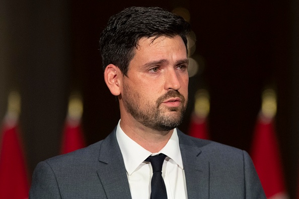 Sean Fraser, ministre de l'Immigration, des Réfugiés et de la Citoyenneté, Ottawa, le 26 octobre 2021. (LARS HAGBERG/AFP via Getty Images)