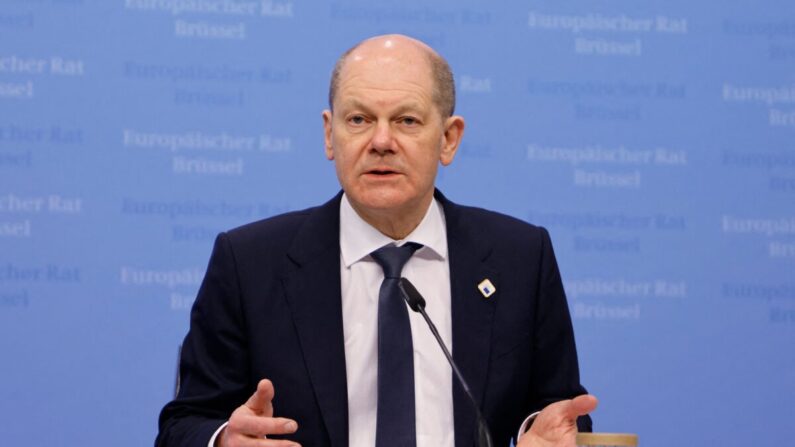 Malgré les difficultés de l'économie allemande, le chancelier allemand Olaf Scholz ne veut pas jouer les Cassandre. (Ludovic Marin/AFP via Getty Images)