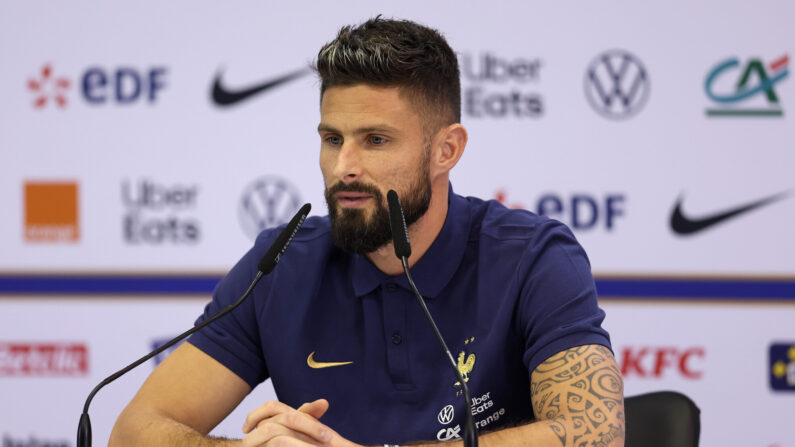 Olivier Giroud s'adresse aux médias lors de la conférence de presse de l'équipe de France au stade Al Sadd SC, le 17 novembre 2022 à Doha, au Qatar. (Photo : Christopher Lee/Getty Images)