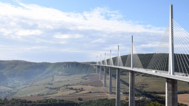 Le viaduc de Millau. (Photo: PASCAL PAVANI/AFP via Getty Images)