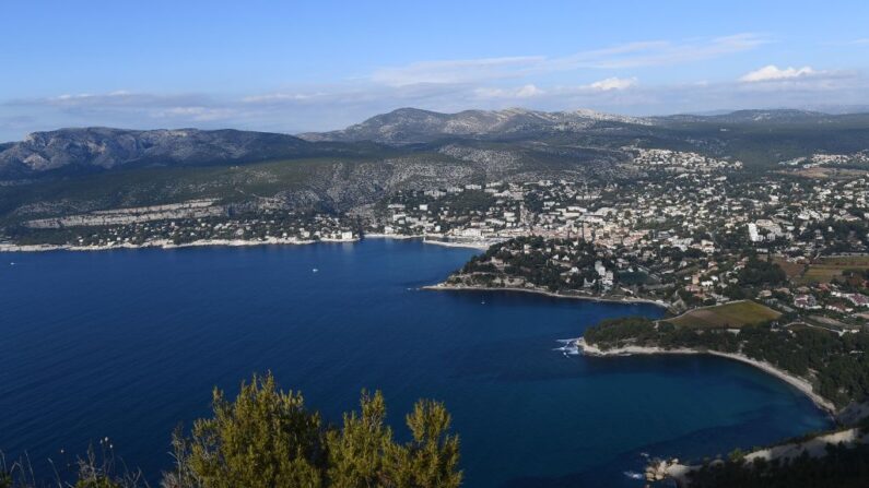 Le Parc national des Calanques et la ville de Cassis. (Photo: BORIS HORVAT/AFP via Getty Images)