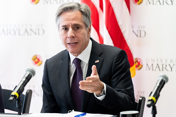 Pour le chef de la diplomatie américaine, Antony Blinken, il reste à voir si le régime "prendra en compte" les aspirations du peuple iranien, exprimées à travers ces manifestations. (Photo : SAUL LOEB/POOL/AFP via Getty Images)