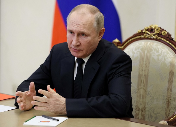 Le président russe Vladimir Poutine préside une réunion avec les membres du Conseil de sécurité par vidéoconférence près de Moscou, le 6 décembre 2022. (Photo  : MIKHAIL METZEL/SPUTNIK/AFP via Getty Images)