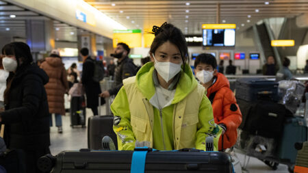 Le monde en ordre dispersé face à la levée des restrictions sanitaires en Chine