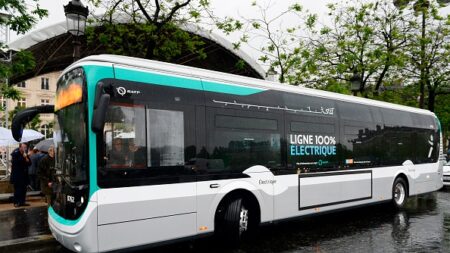 Paris: un bus rempli de passager prend le périphérique à contresens puis fait demi-tour