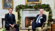 Biden admet l’existence de « lacunes » dans l’Inflation Reduction Act après sa rencontre avec Emmanuel Macron