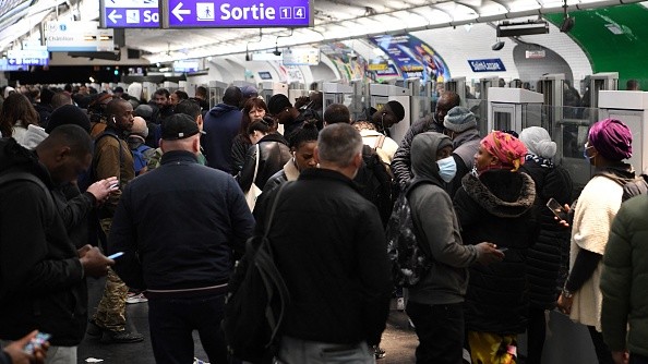 Métro de Paris (Photo par BERTRAND GUAY/AFP via Getty Images)