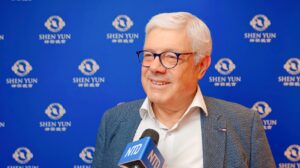 Shen Yun: « Une grande joie, une grande paix… J’en ai eu les larmes aux yeux! » déclare un gestionnaire de fortune