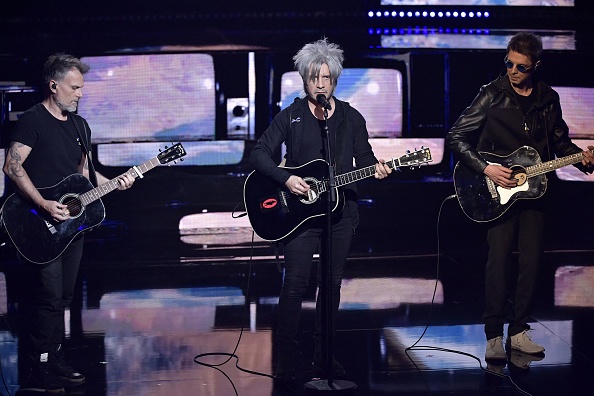 Le groupe de rock français Indochine.  (Photo : JULIEN DE ROSA/AFP via Getty Images)