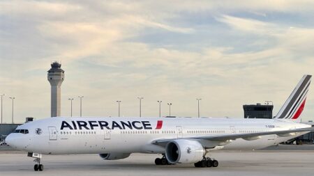 Air France-KLM anticipe la hausse de la fiscalité sur les billets d’avion et augmente ses prix pour 2025