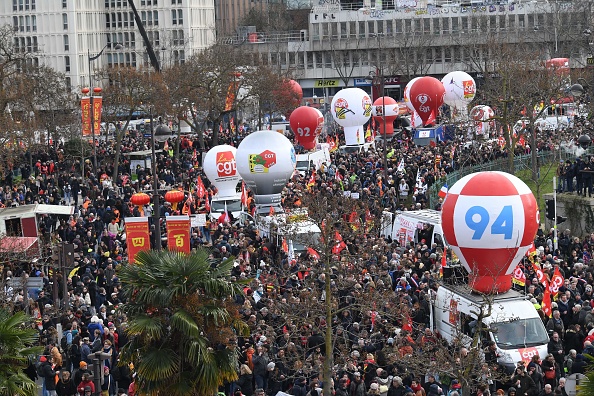 Le cortège s'est élancé le 31 janvier 2023 à 14h15 de la place d'Italie. (Photo : ALAIN JOCARD/AFP via Getty Images)