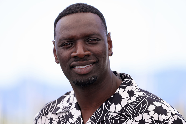 Omar Sy au photocall de "Tirailleurs" (Père et Soldat), le 19 mai 2022 à Cannes. (Andreas Rentz/Getty Images)