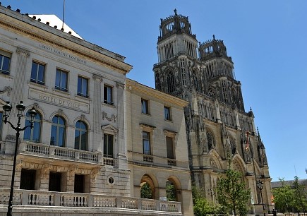 Cathédrale Sainte-Croix d'Orléans. (GUILLAUME SOUVANT/AFP via Getty Images)