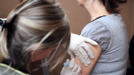 Rougeole, coqueluche, tétanos… Les vaccins restent la meilleure arme mondiale pour protéger les enfants