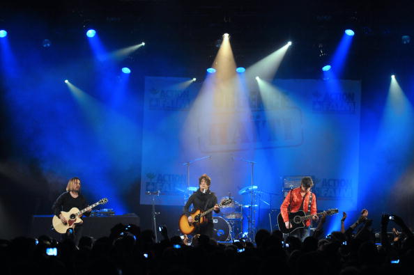 Le groupe Indochine au Bataclan à Paris.  (Photo : MIGUEL MEDINA/AFP via Getty Images)