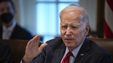 Documents classifiés trouvés au Penn Biden Center : l’avocat du président s’explique