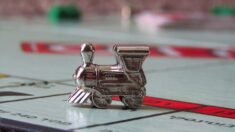 Yonne : elle poignarde son petit ami pendant une partie de Monopoly